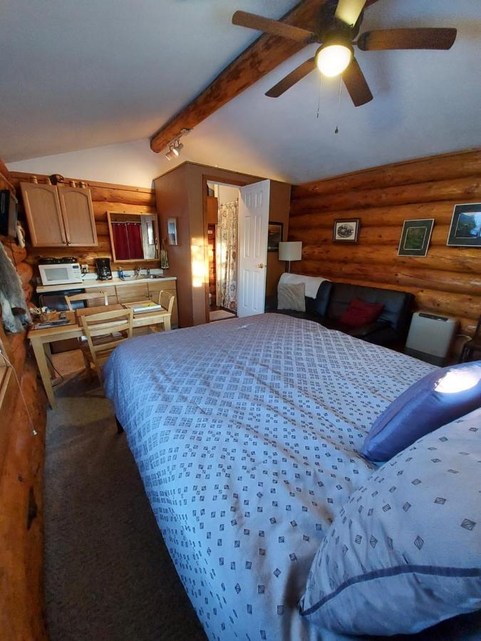 Hatcher Pass Cabins Палмер Экстерьер фото
